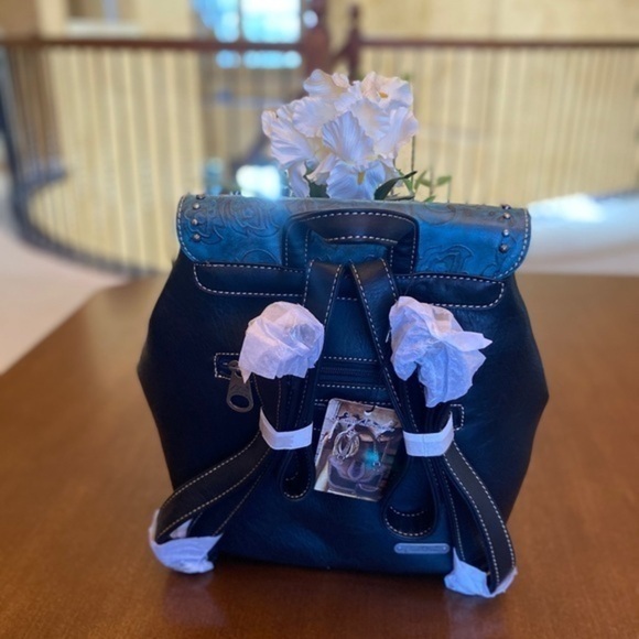 Montana west buckle collection backpack - Picture 5 of 8